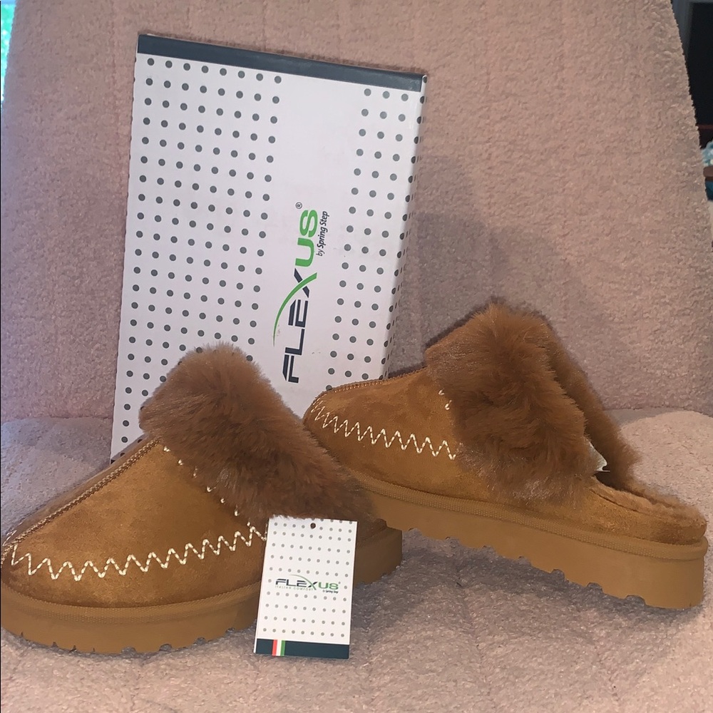 Flexus Alava Clog in Camel